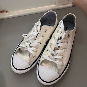 Smooth glitter converse girls